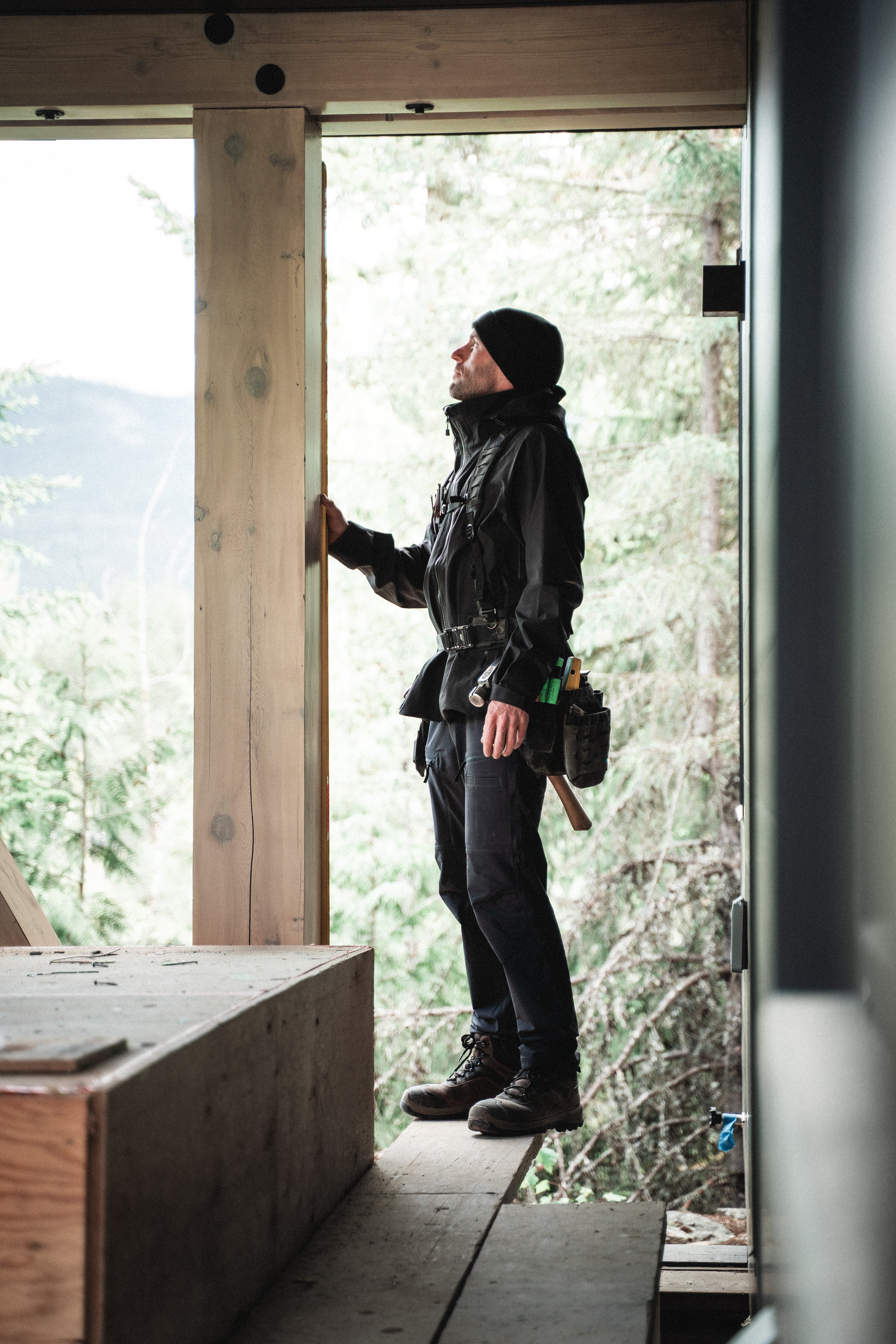 Solano Ventilated Lite Pants - lightweight breathable work pants with stretch on a construction site