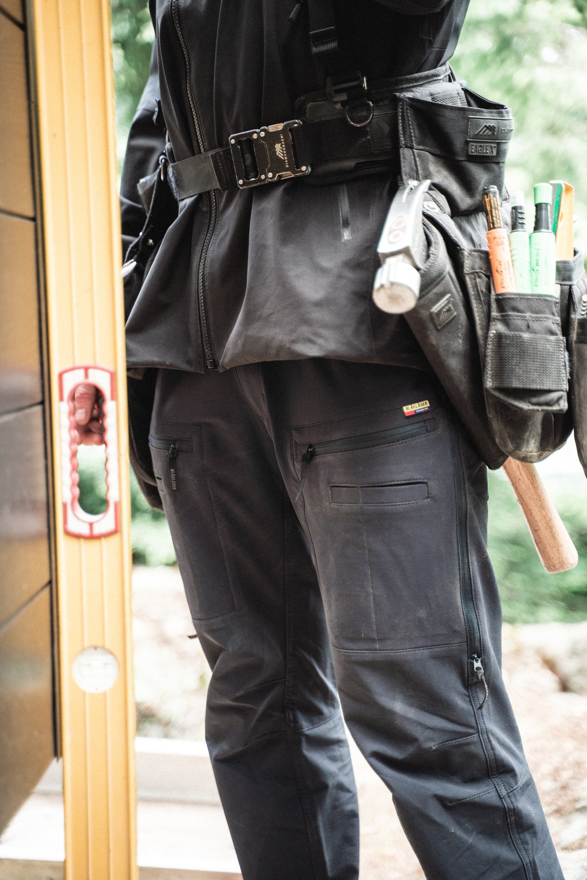 Solano Ventilated Lite Pants - lightweight breathable work pants with stretch on a construction site